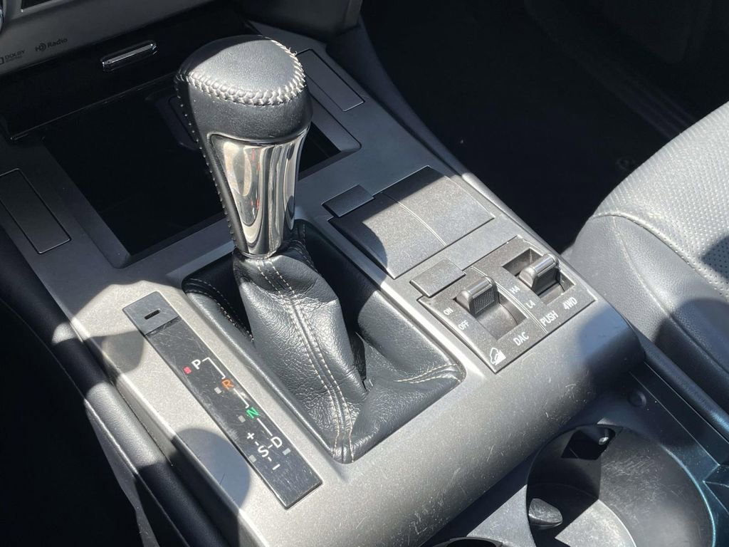 Used 2014 Lexus GX 460 image 24