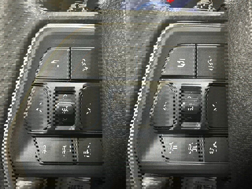 Used 2025 Toyota 4Runner TRD Off-Road image 19