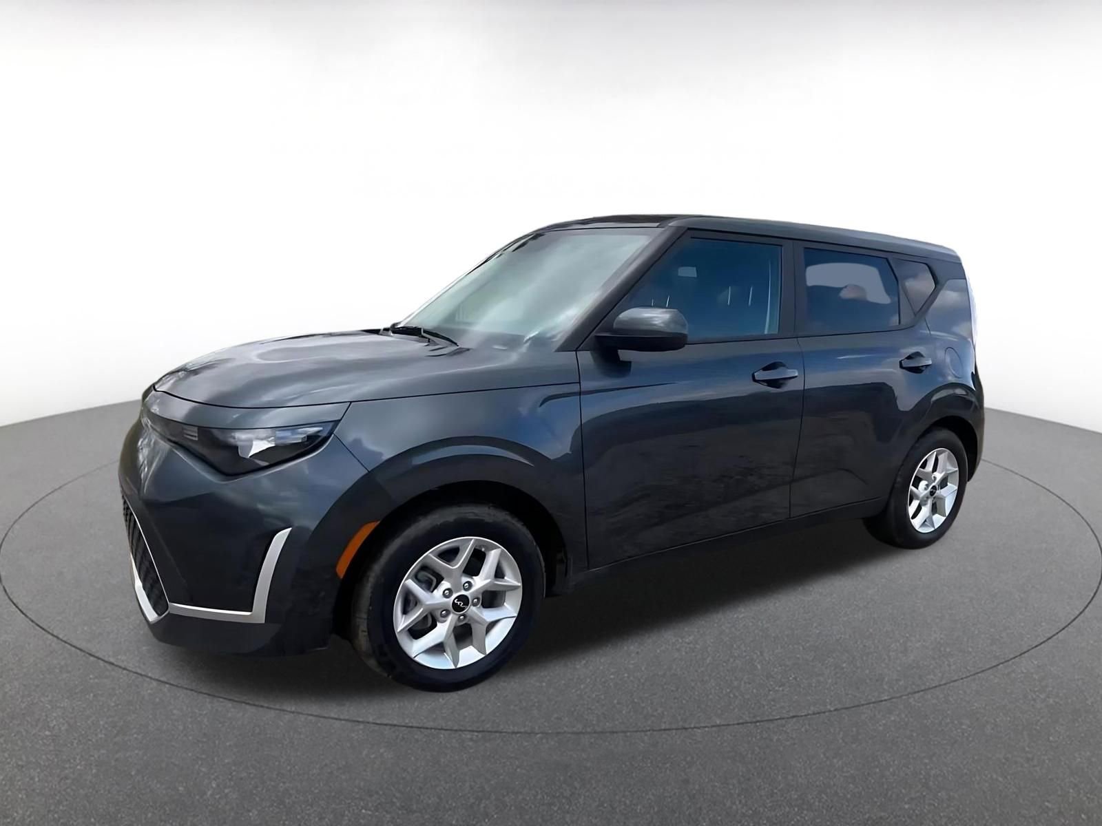 Used 2025 Kia Soul LX w/ LX Technology Package image 8