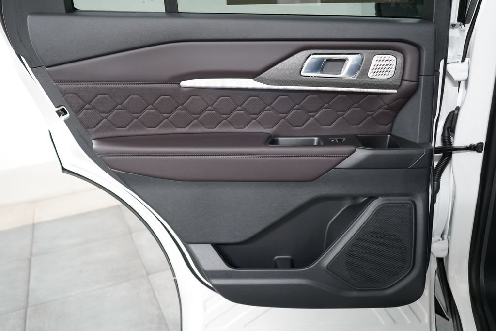 New 2026 Ford Explorer Platinum w/ LUX Leather Package AWD/4WD image 29
