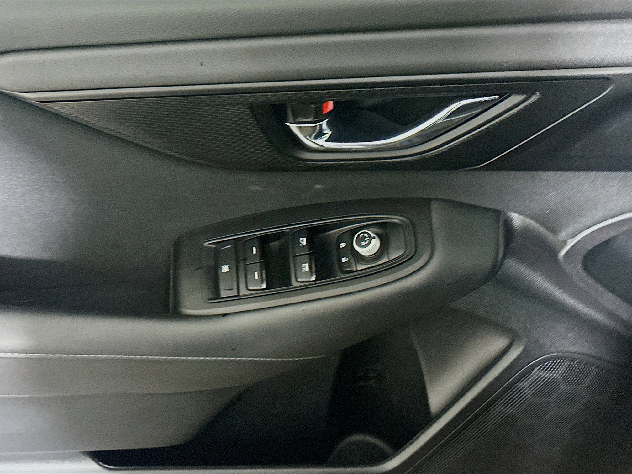 Used 2025 Subaru Outback Premium image 13