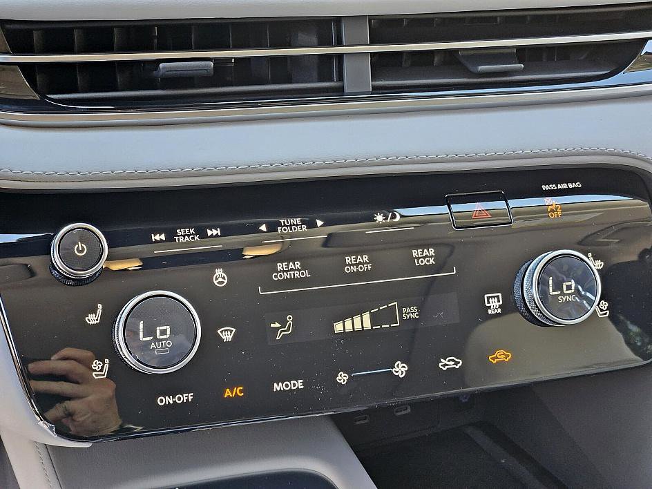 New 2026 INFINITI QX60 Luxe image 22