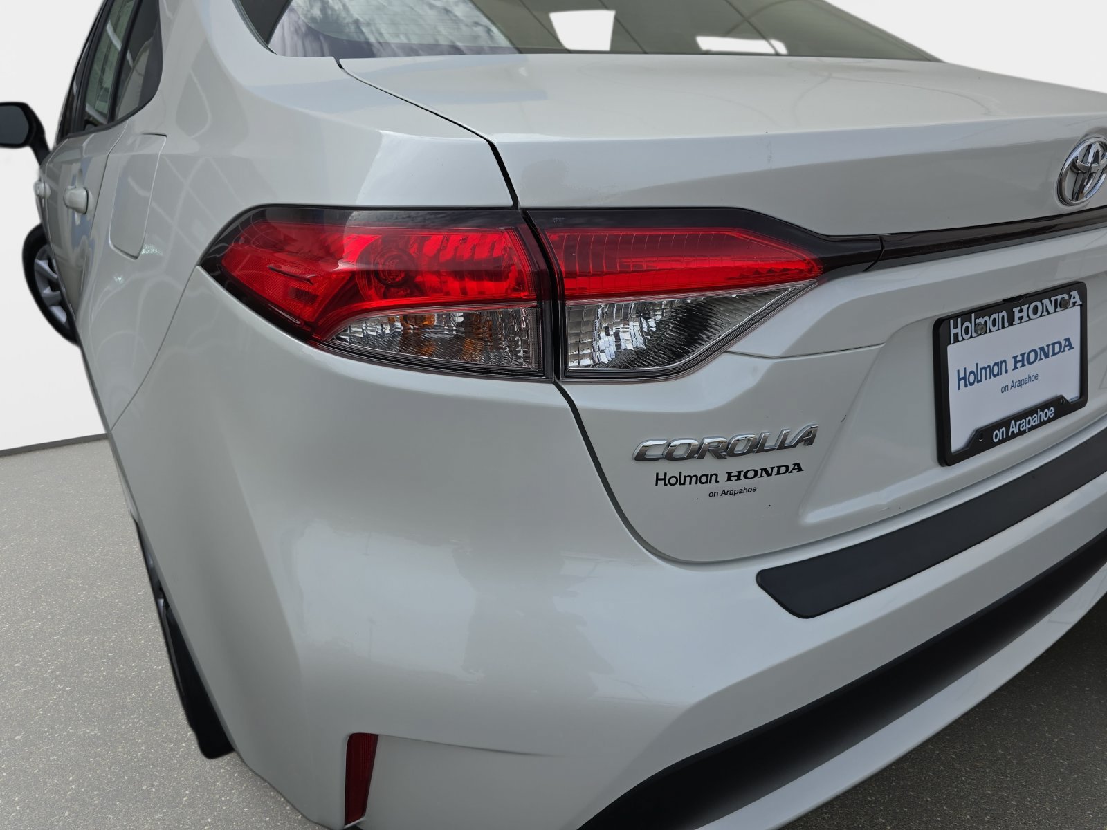 Used 2021 Toyota Corolla LE FWD image 34