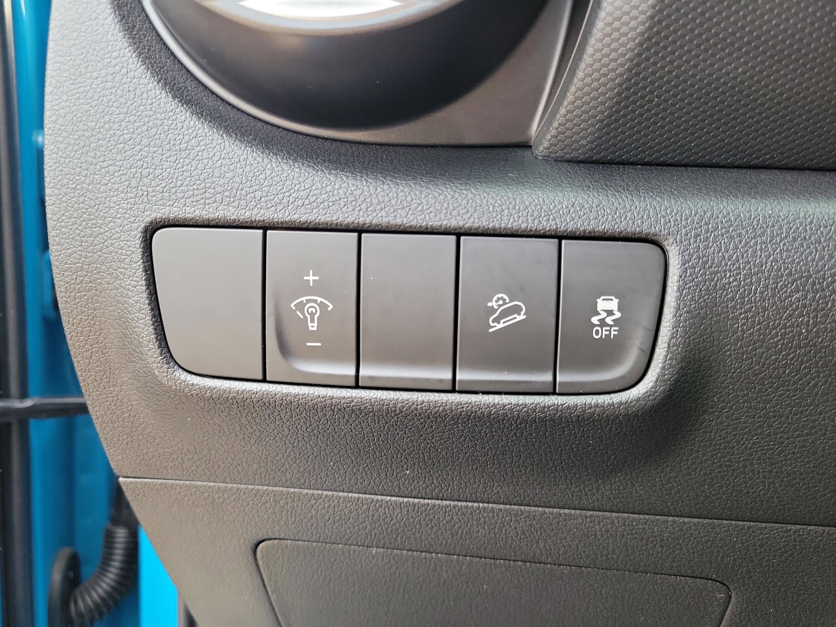 Certified 2023 Hyundai Kona Limited image 23