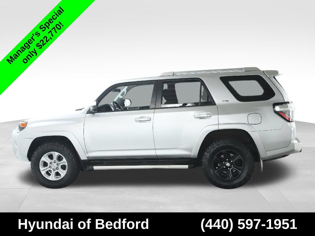 Used 2016 Toyota 4Runner SR5 AWD/4WD image 39