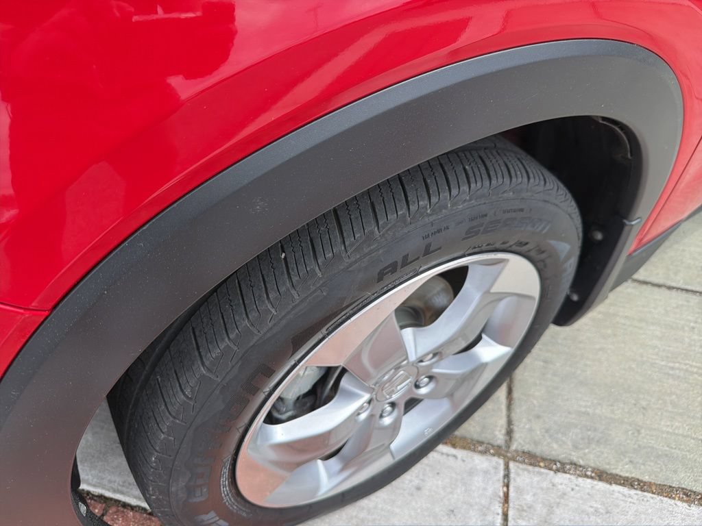 Used 2017 Honda HR-V EX image 10