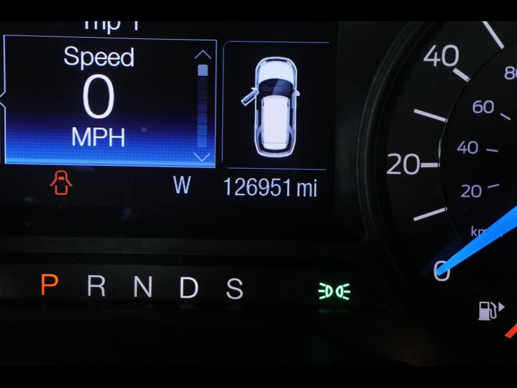 Used 2016 Ford Explorer XLT FWD image 21