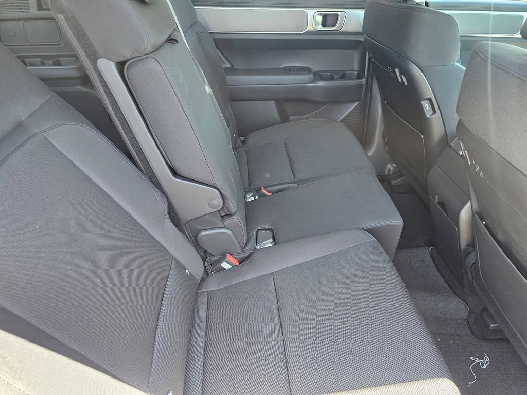New 2026 Hyundai Santa Fe SE FWD image 16