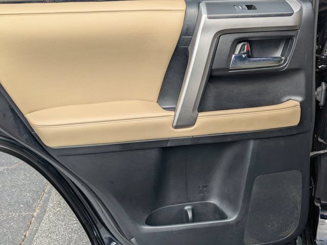 Used 2022 Toyota 4Runner SR5 Premium w/ Moonroof Package AWD/4WD image 18