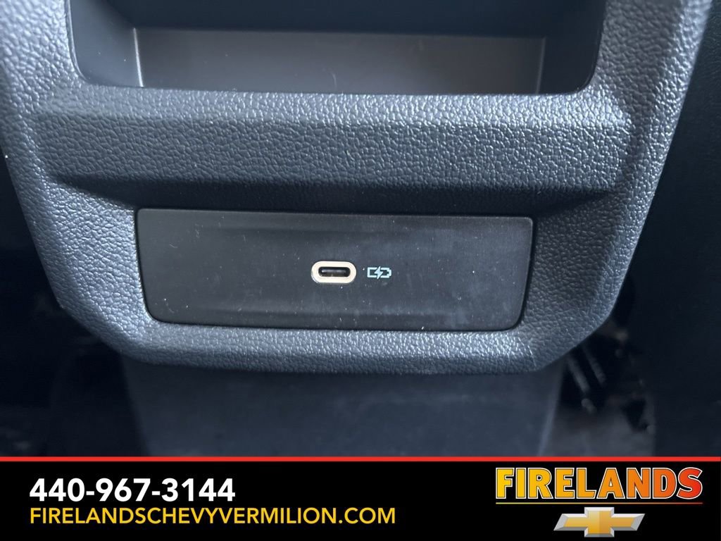 Used 2025 Volkswagen Taos SE image 38