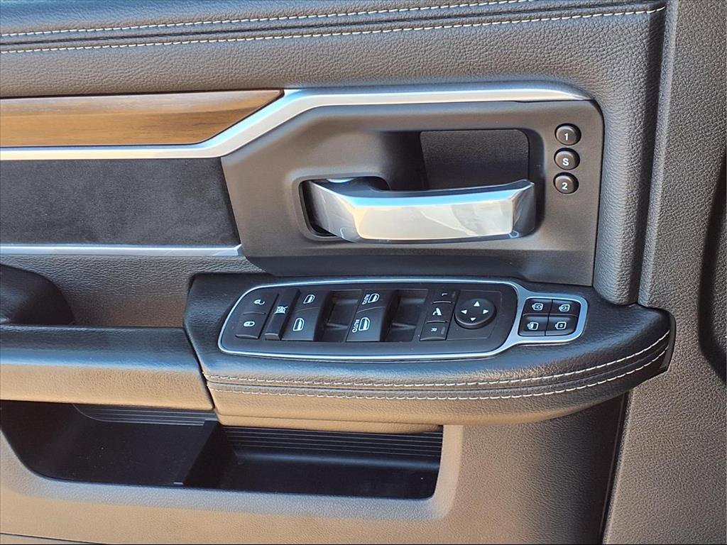 Used 2024 RAM 2500 Laramie image 19