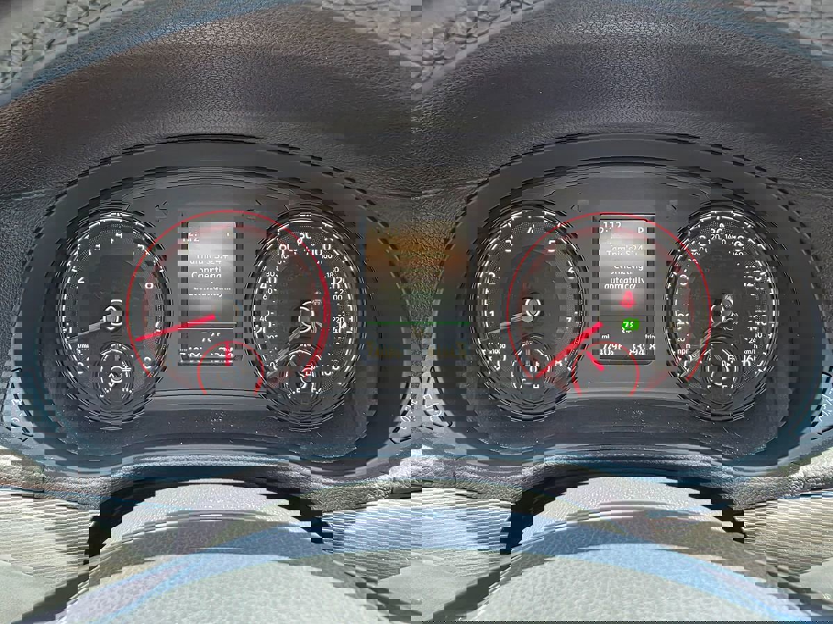 Used 2020 Volkswagen Passat 2.0T R-Line image 35