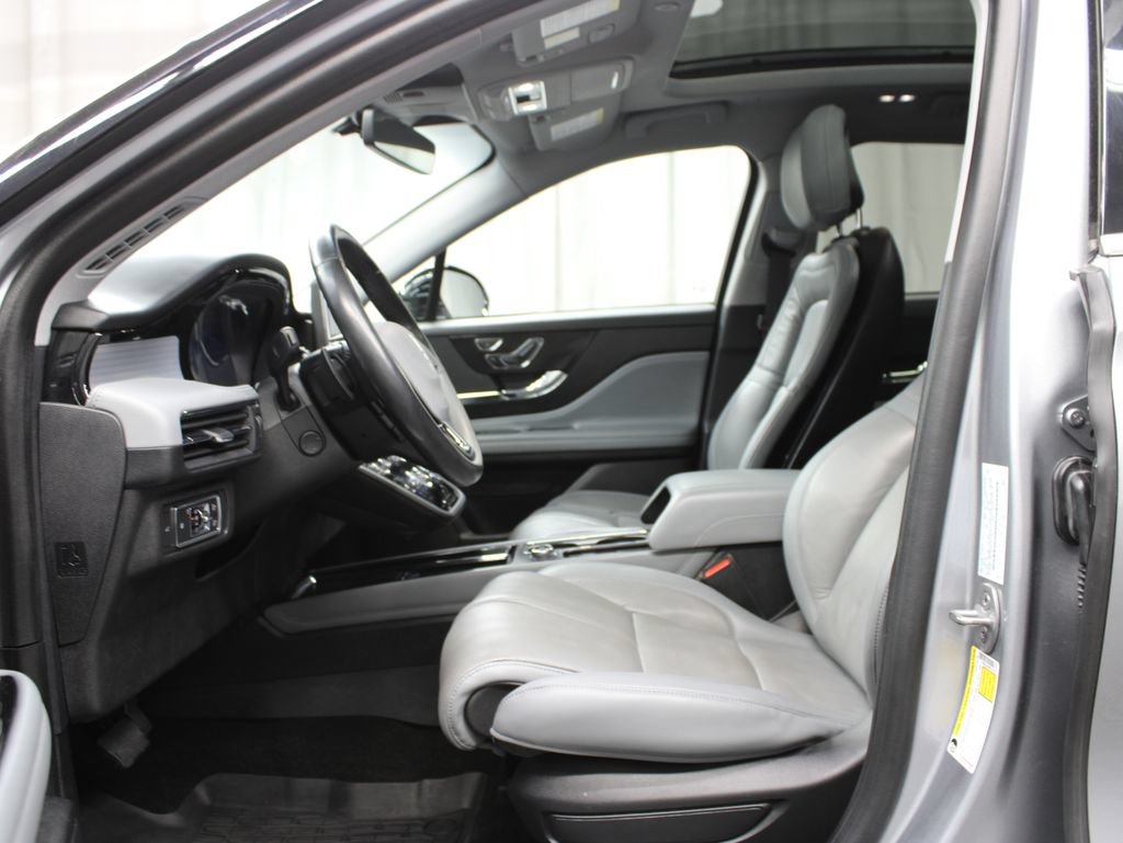 Used 2022 Lincoln Corsair Reserve w/ Equipment Group 201A AWD/4WD image 15