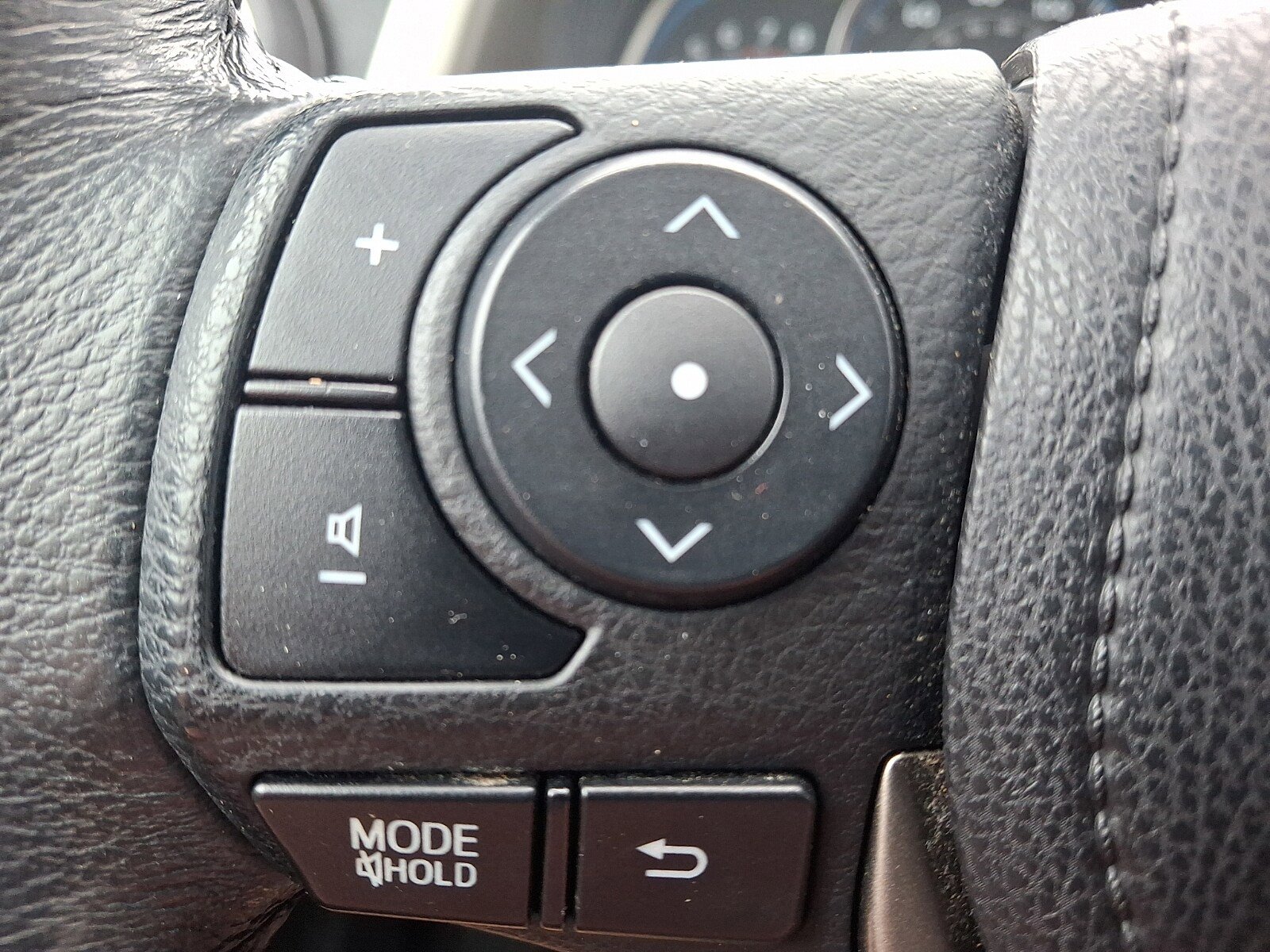 Used 2014 Toyota RAV4 Limited FWD image 21