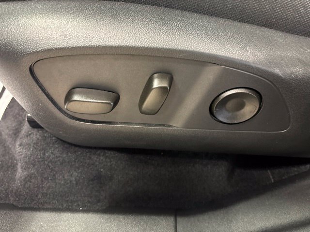 Used 2026 Chevrolet Traverse LT FWD image 42