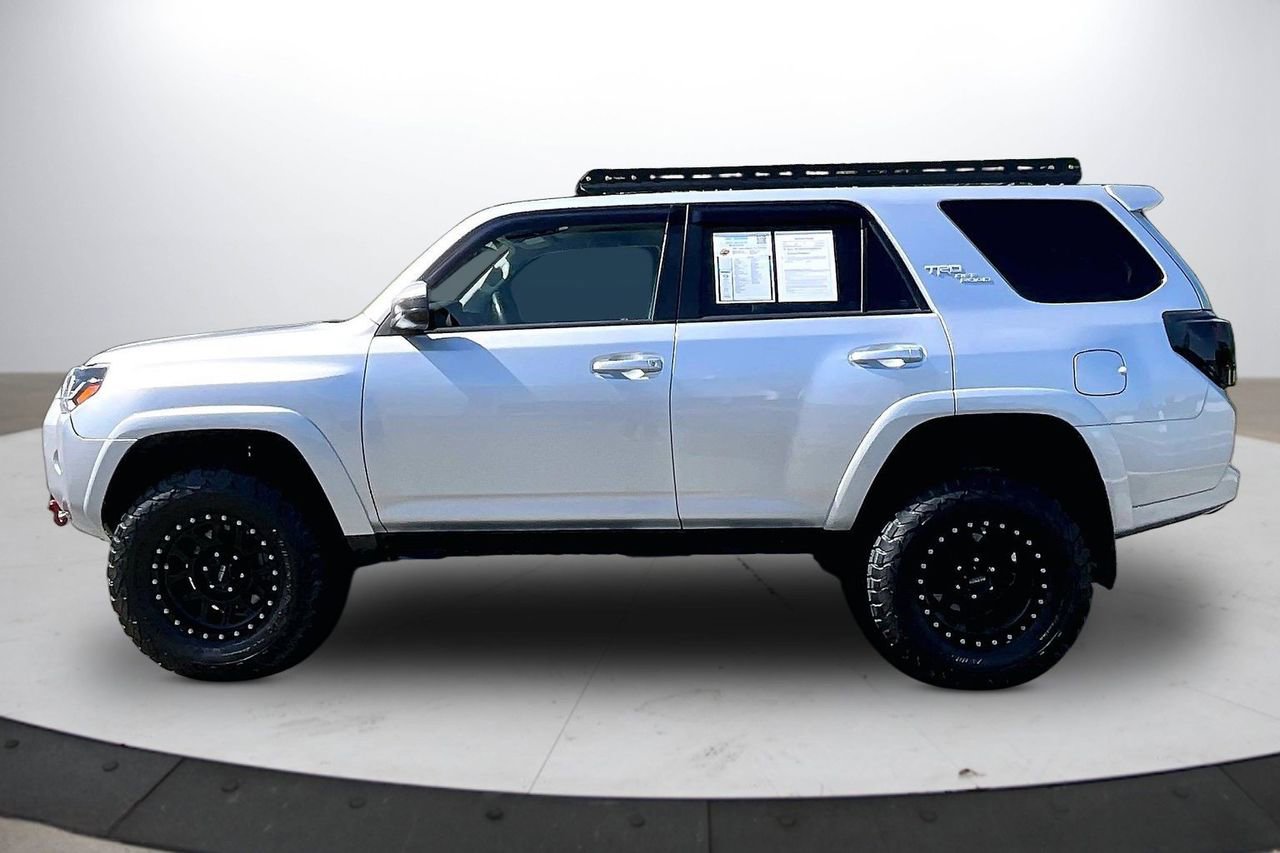 Used 2018 Toyota 4Runner TRD Off-Road image 6