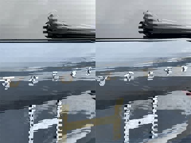 Used 2023 Volvo XC60 T8 Ultimate w/ Climate Package image 29