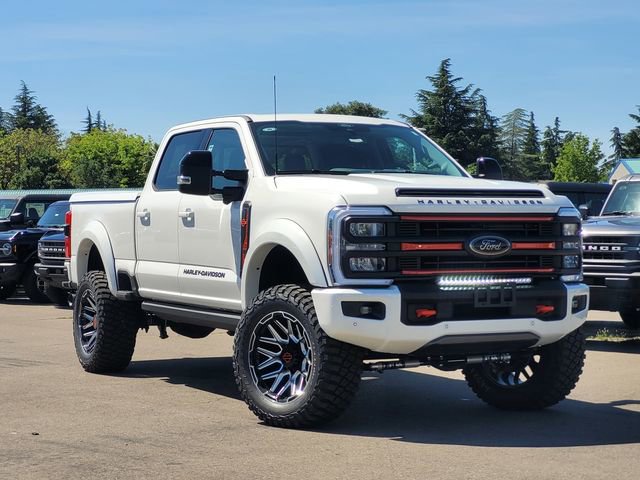 New 2026 Ford F250 Lariat w/ Black Appearance Package image 1