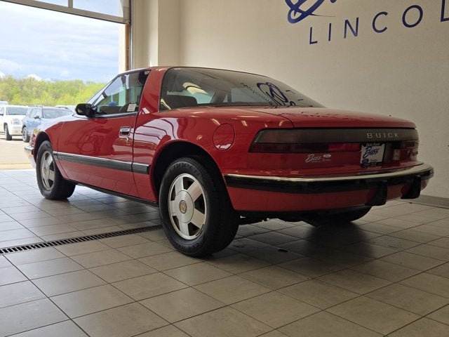 Used 1989 Buick Reatta Coupe FWD image 10