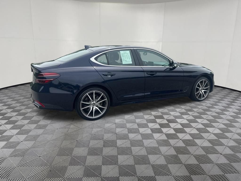 Used 2023 Genesis G70 3.3T AWD/4WD image 5