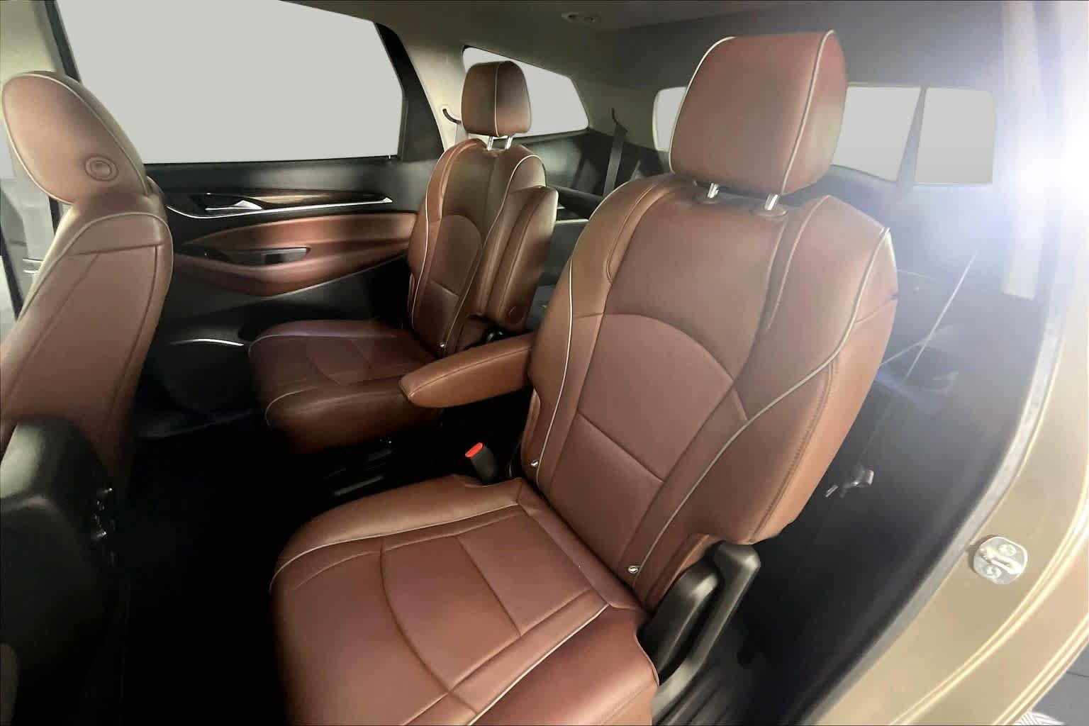 Certified 2020 Buick Enclave Avenir w/ Avenir Technology Package FWD image 18