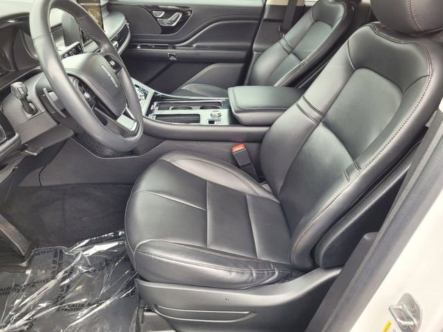 Used 2022 Lincoln Aviator AWD w/ Class IV Trailer Tow Package image 23