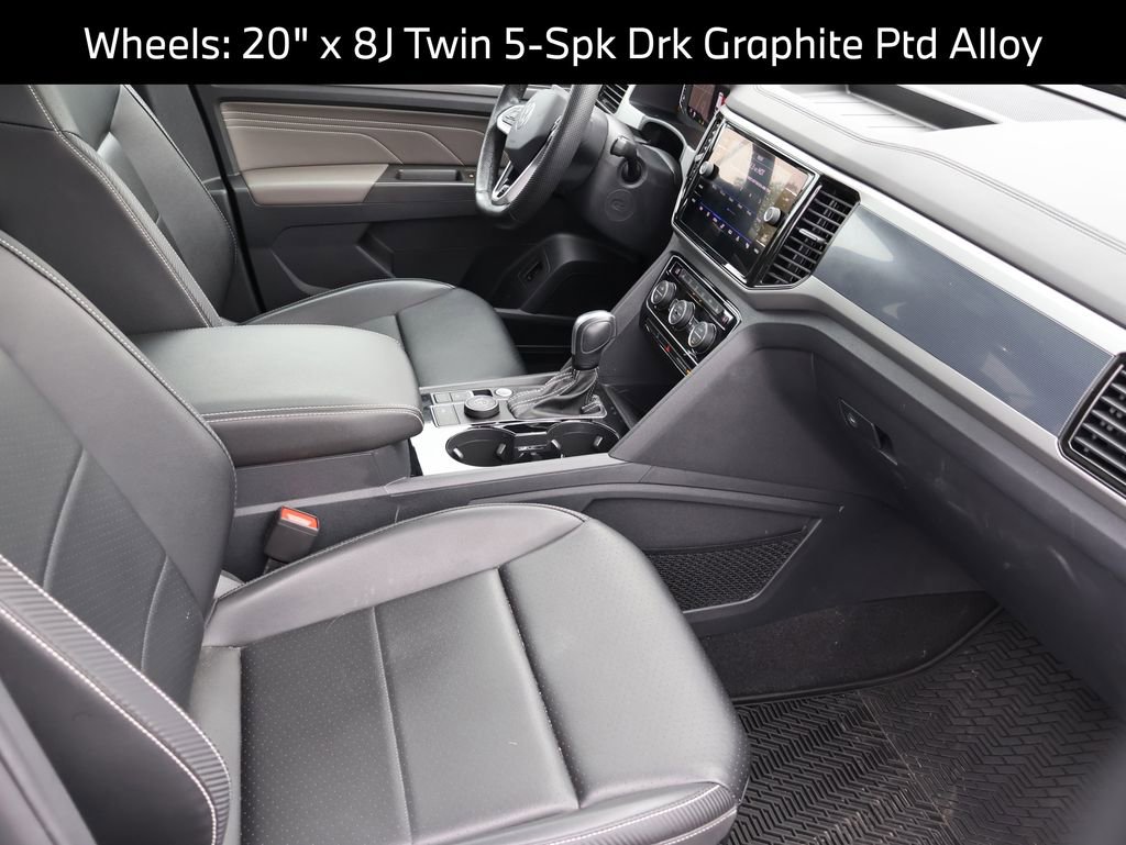 Certified 2022 Volkswagen Atlas Cross Sport SEL R-Line image 13