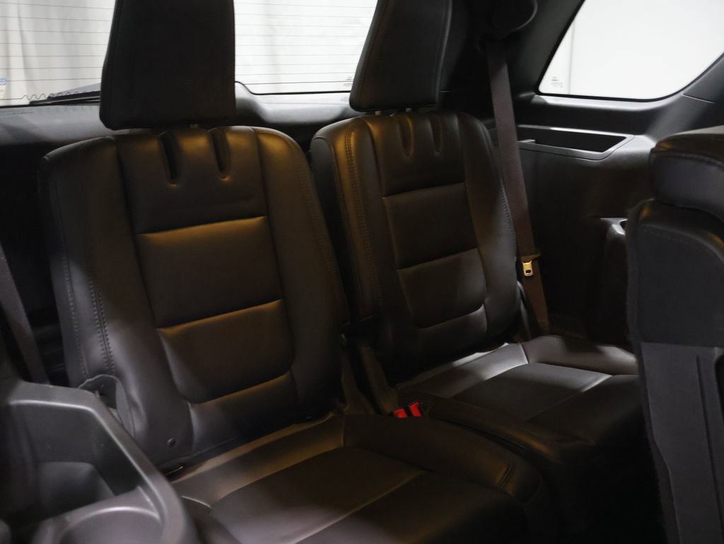 Used 2013 Ford Explorer Limited image 21