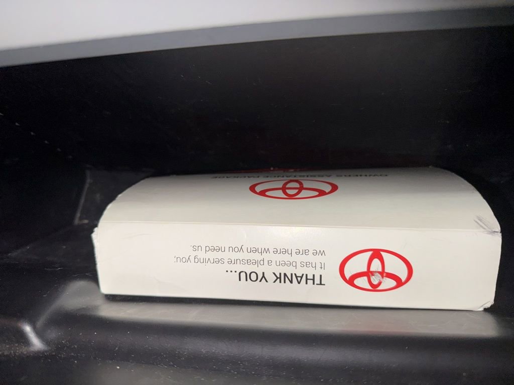 Used 2019 Toyota Sienna XLE image 41