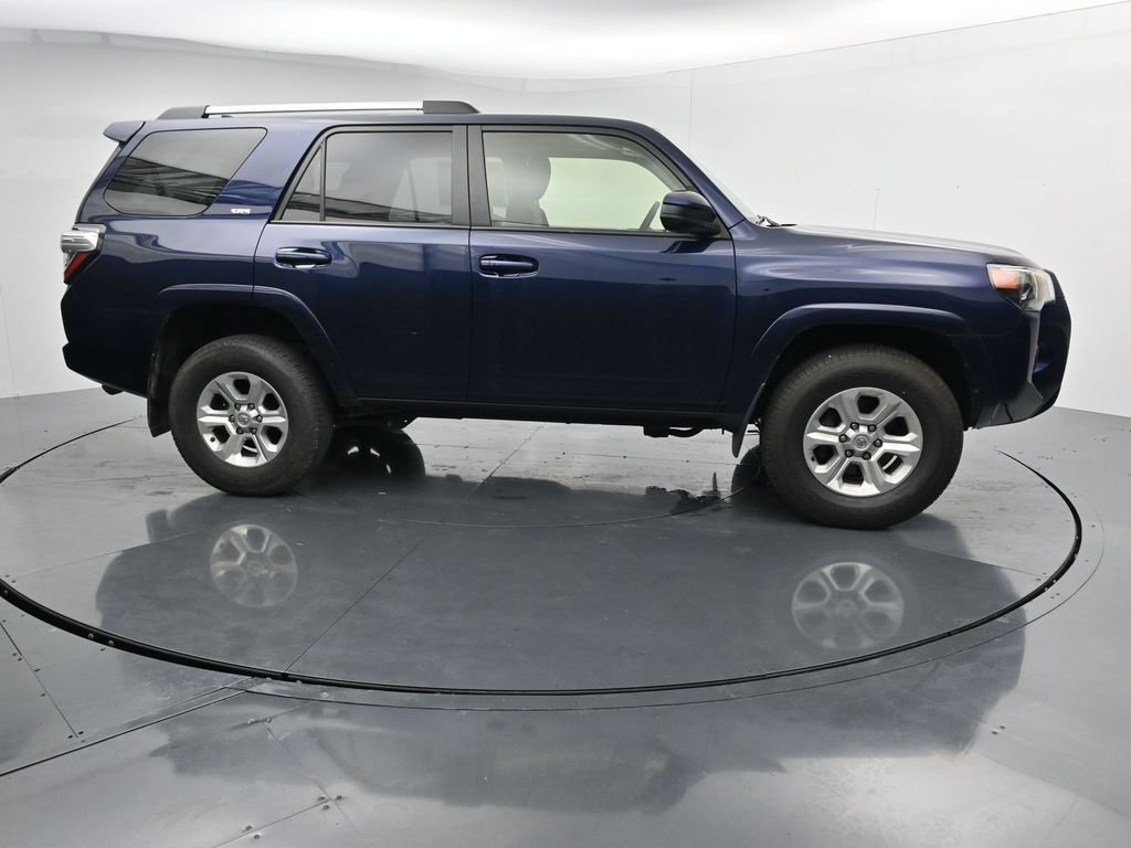 Used 2024 Toyota 4Runner SR5 AWD/4WD image 9