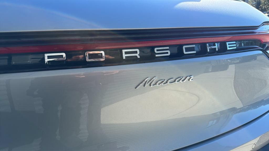 New 2026 Porsche Macan AWD/4WD image 23