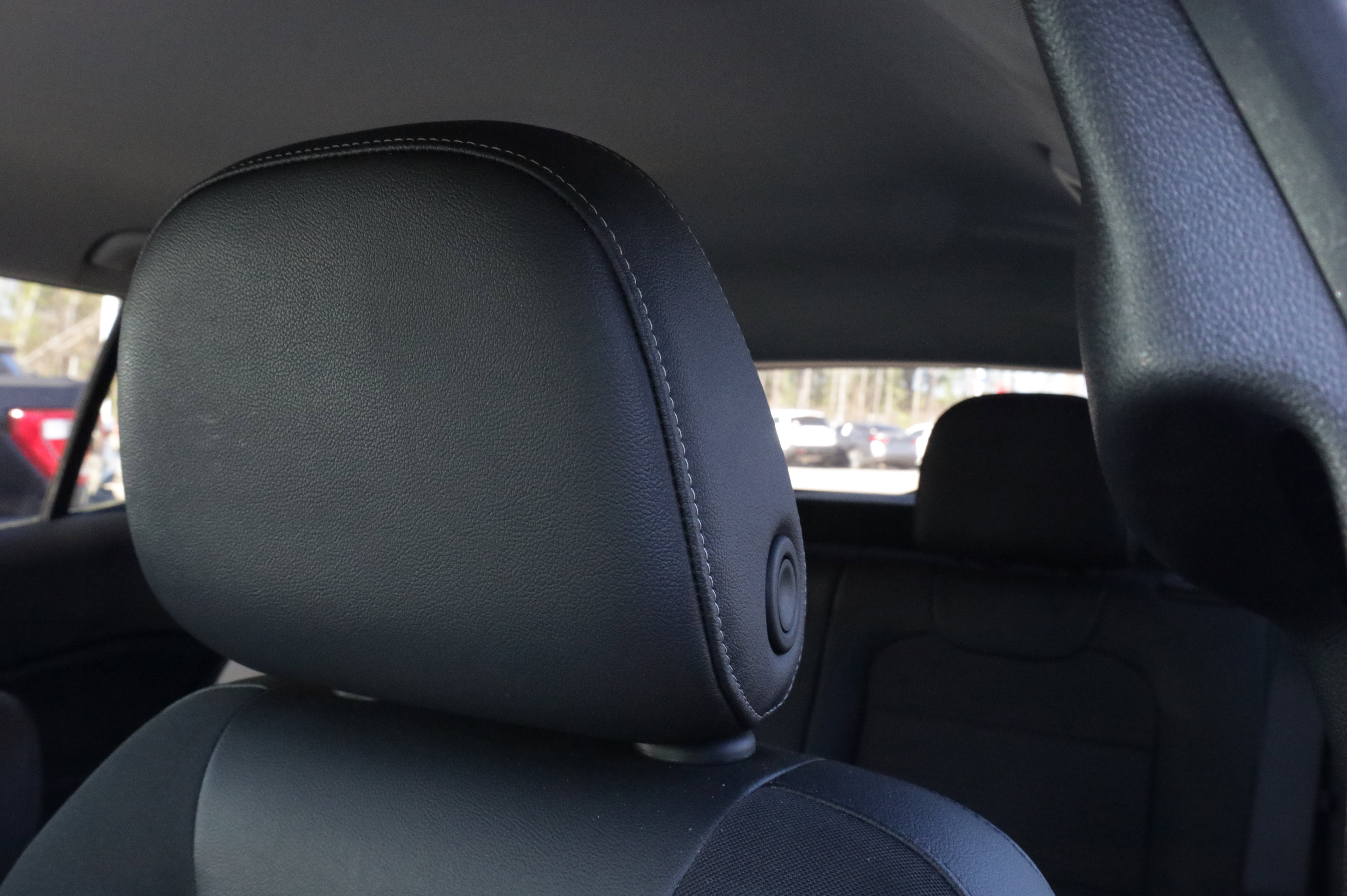 Used 2025 Chevrolet Trax LT FWD image 24