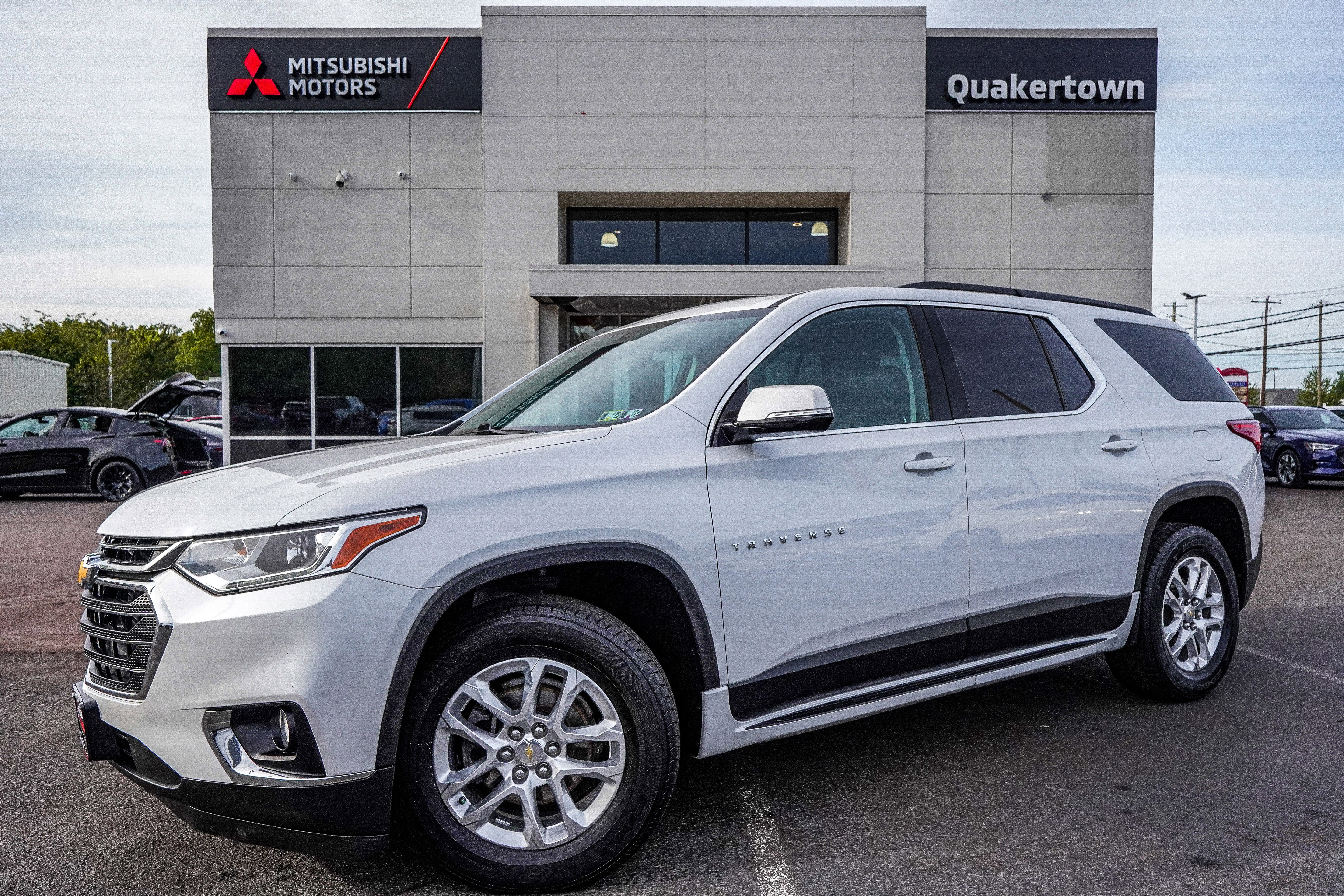 Used 2019 Chevrolet Traverse LT