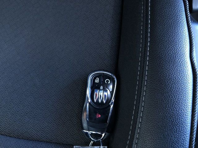 Used 2025 Buick Encore GX Preferred AWD/4WD image 32