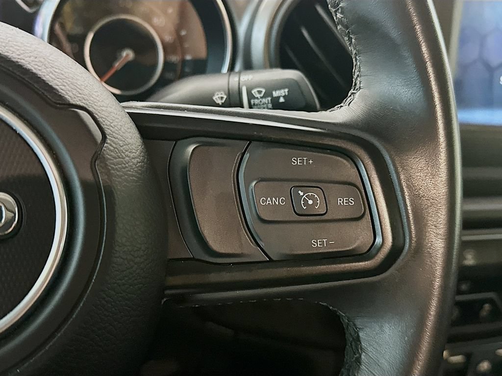Used 2022 Jeep Gladiator Sport AWD/4WD image 15