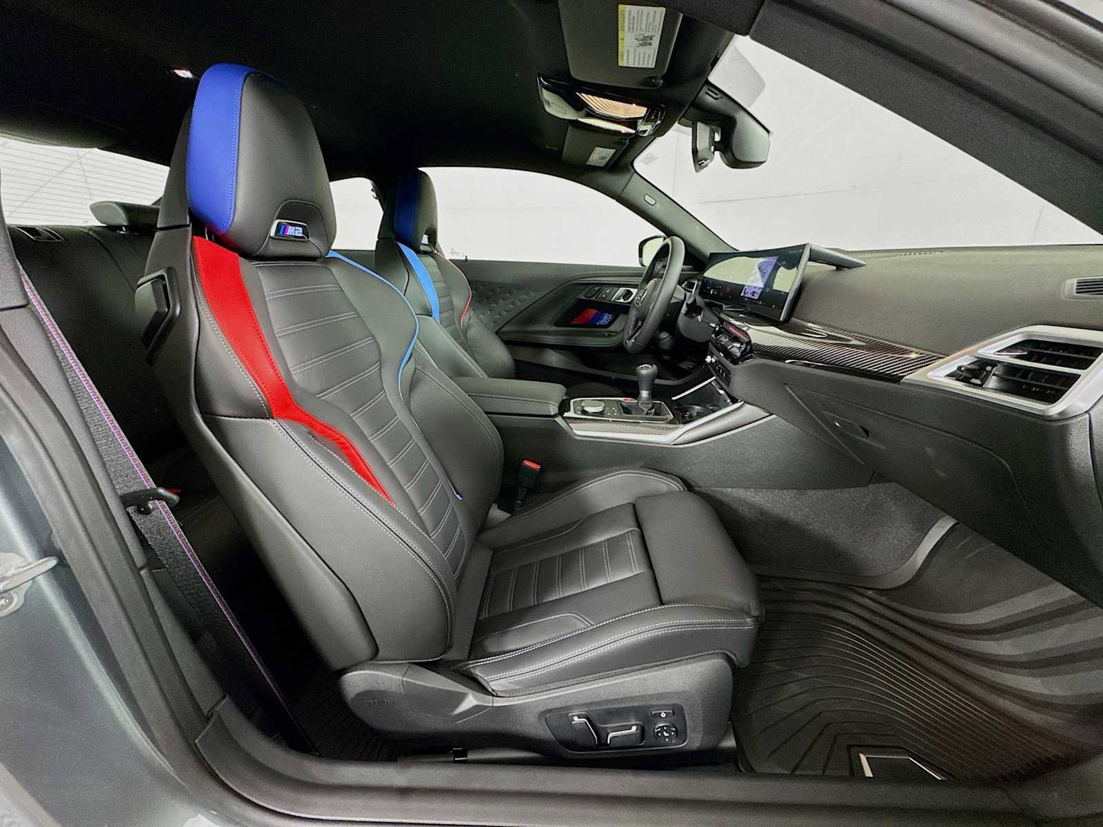 Used 2026 BMW M2 w/ Lighting Package image 27