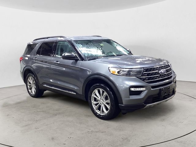 Used 2023 Ford Explorer XLT w/ Equipment Group 202A image 7