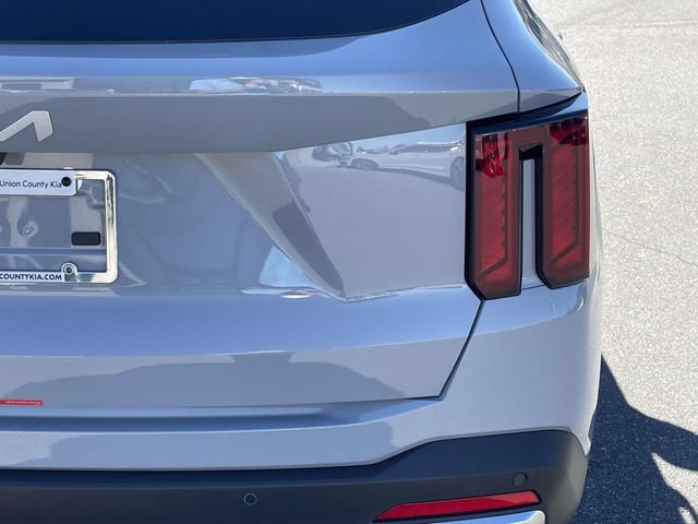 New 2026 Kia Sorento S FWD image 11