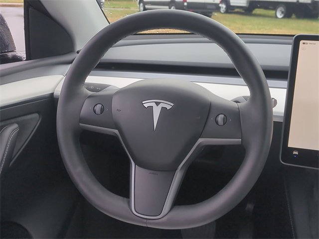 Used 2023 Tesla Model Y Long Range image 31
