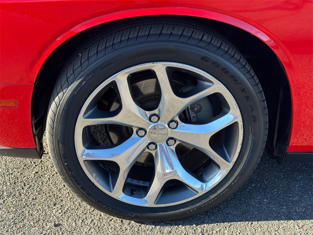 Used 2015 Dodge Challenger SXT Plus w/ Technology Group image 10