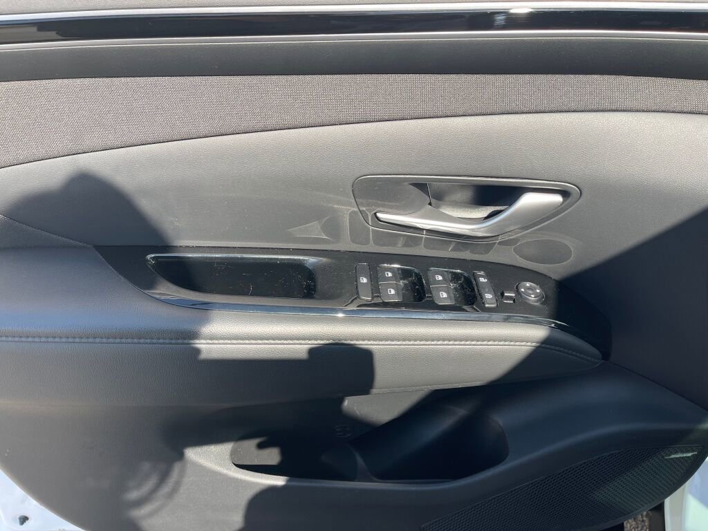 Used 2024 Hyundai Tucson Limited AWD/4WD image 8