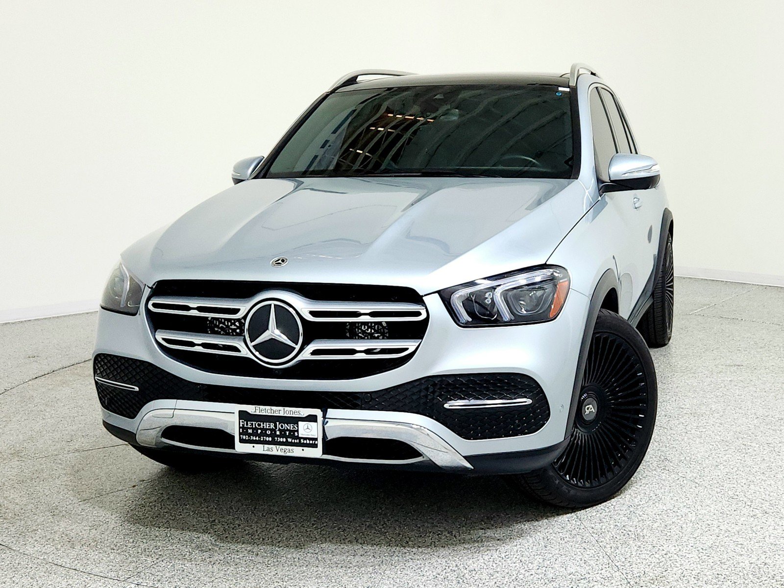 Used 2023 Mercedes-Benz GLE 350 GLE 350 w/ Premium Package image 2