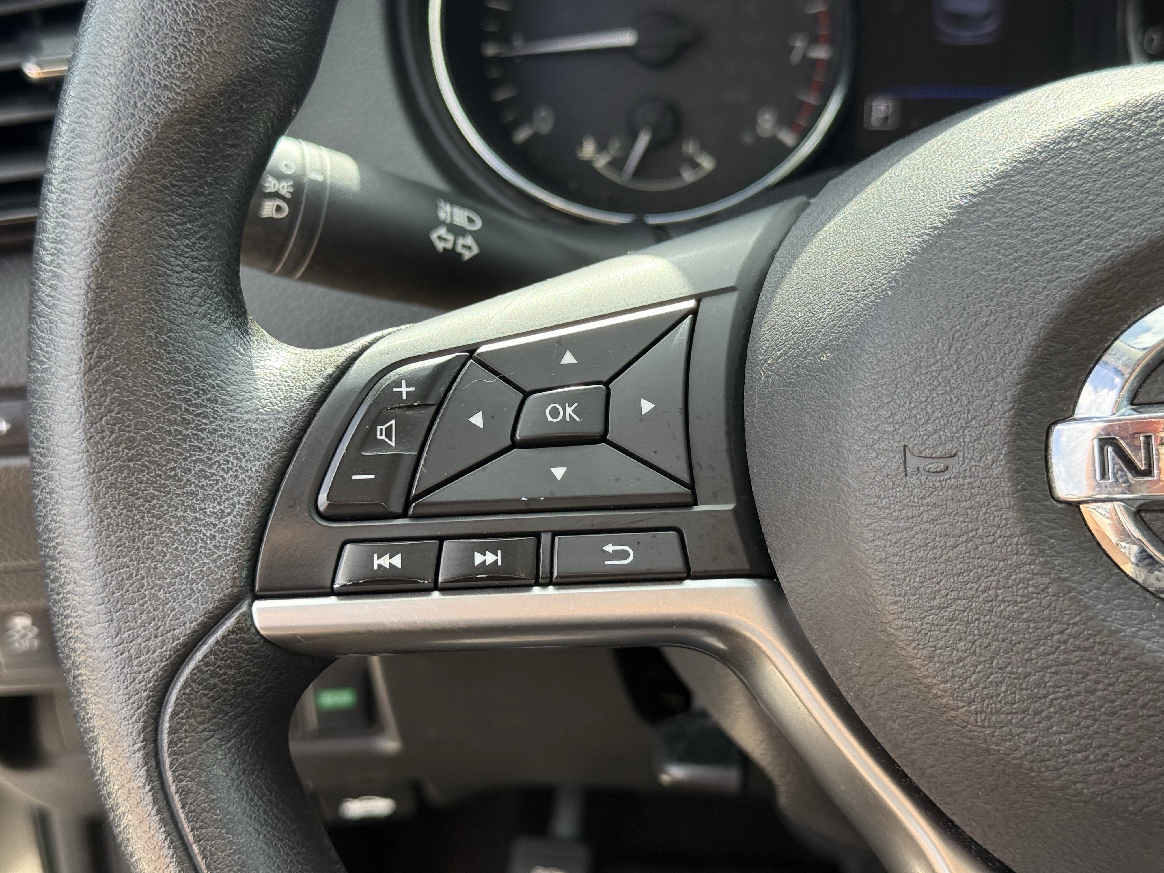 Used 2019 Nissan Rogue Sport S AWD/4WD image 16