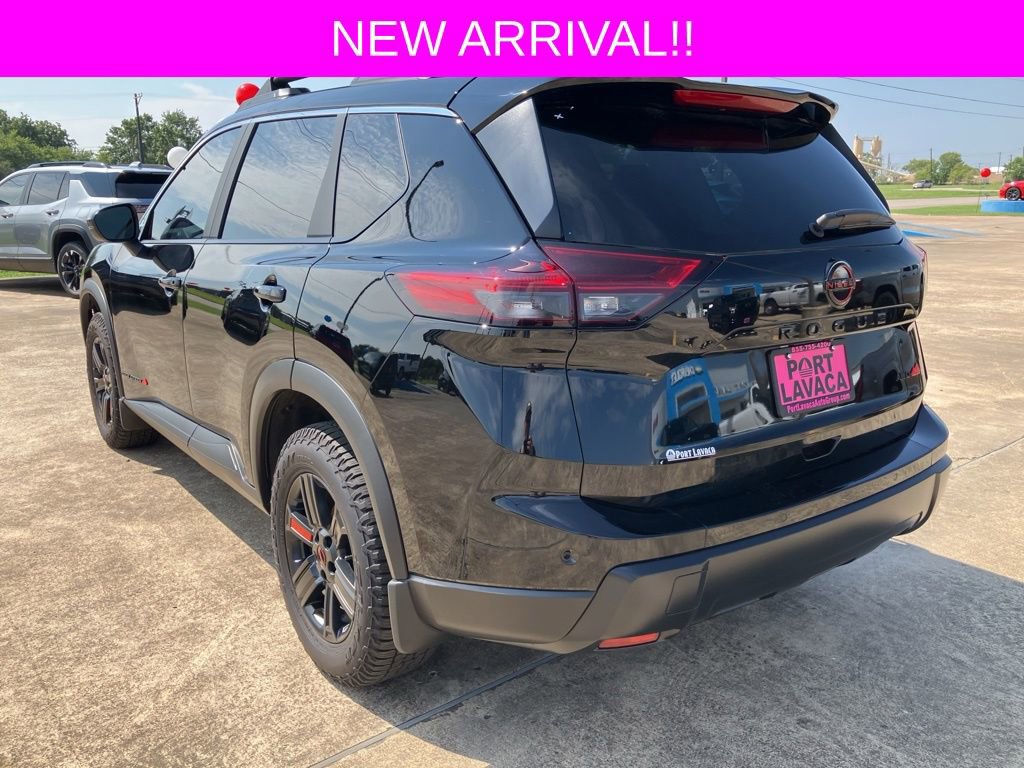 Used 2025 Nissan Rogue SV w/ Rock Creek Premium Package image 5