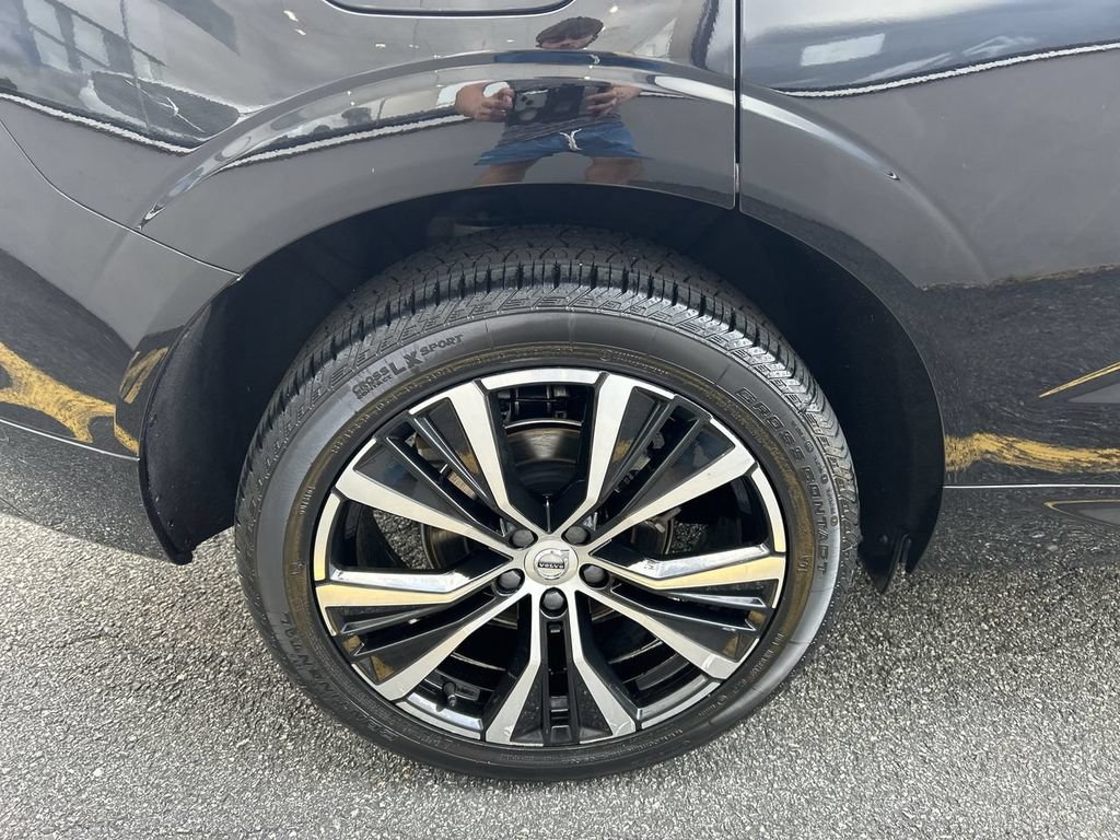 Certified 2023 Volvo XC60 B5 Plus w/ Climate Package AWD/4WD image 12