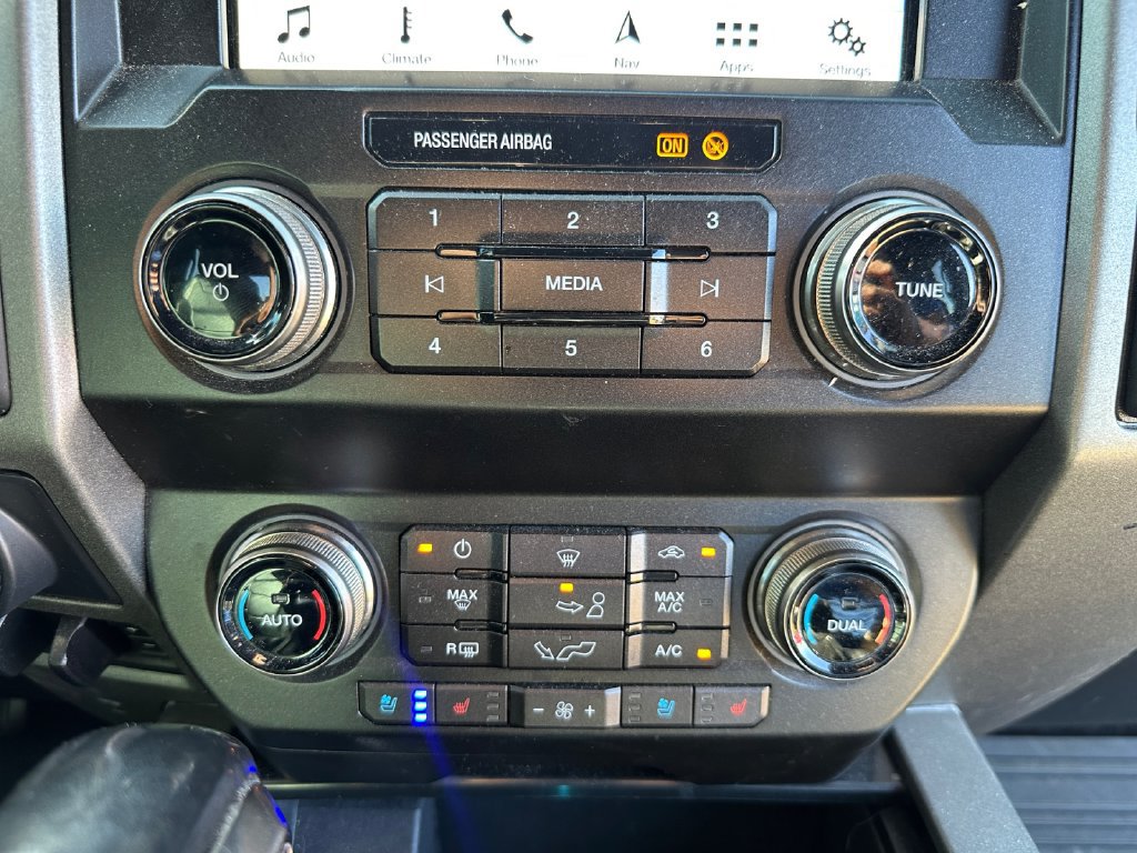 Used 2019 Ford F150 Raptor w/ Equipment Group 802A Luxury AWD/4WD image 22