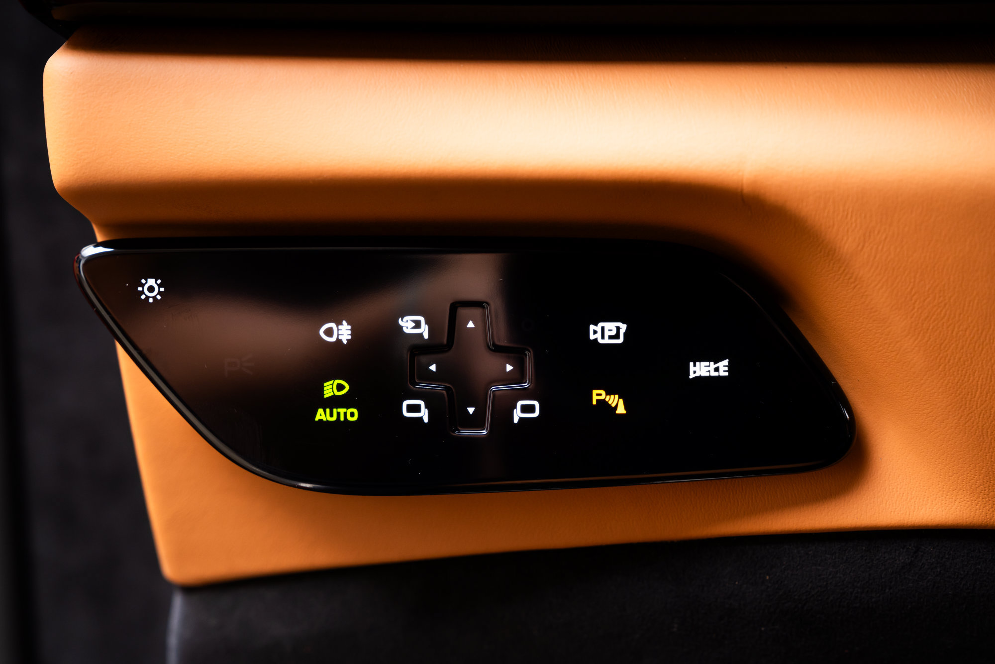 Used 2026 Ferrari Purosangue AWD/4WD image 19