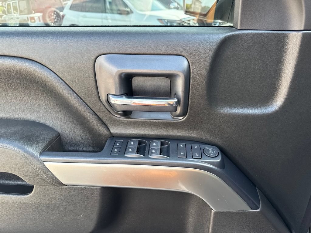 Used 2019 Chevrolet Silverado 1500 LT AWD/4WD image 11