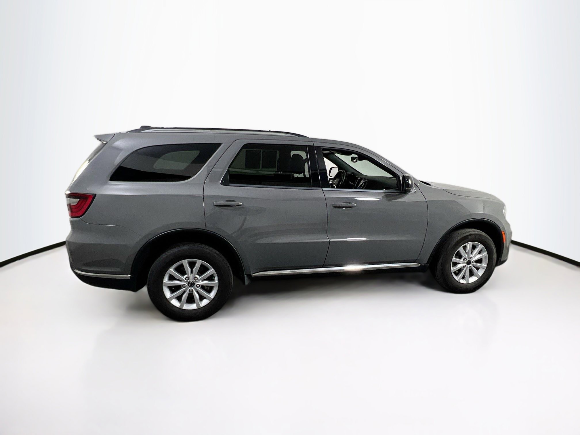 Used 2023 Dodge Durango SXT Launch Edition image 4