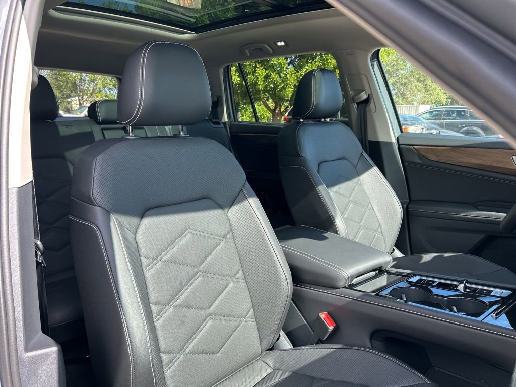 New 2026 Volkswagen Atlas SE FWD image 44